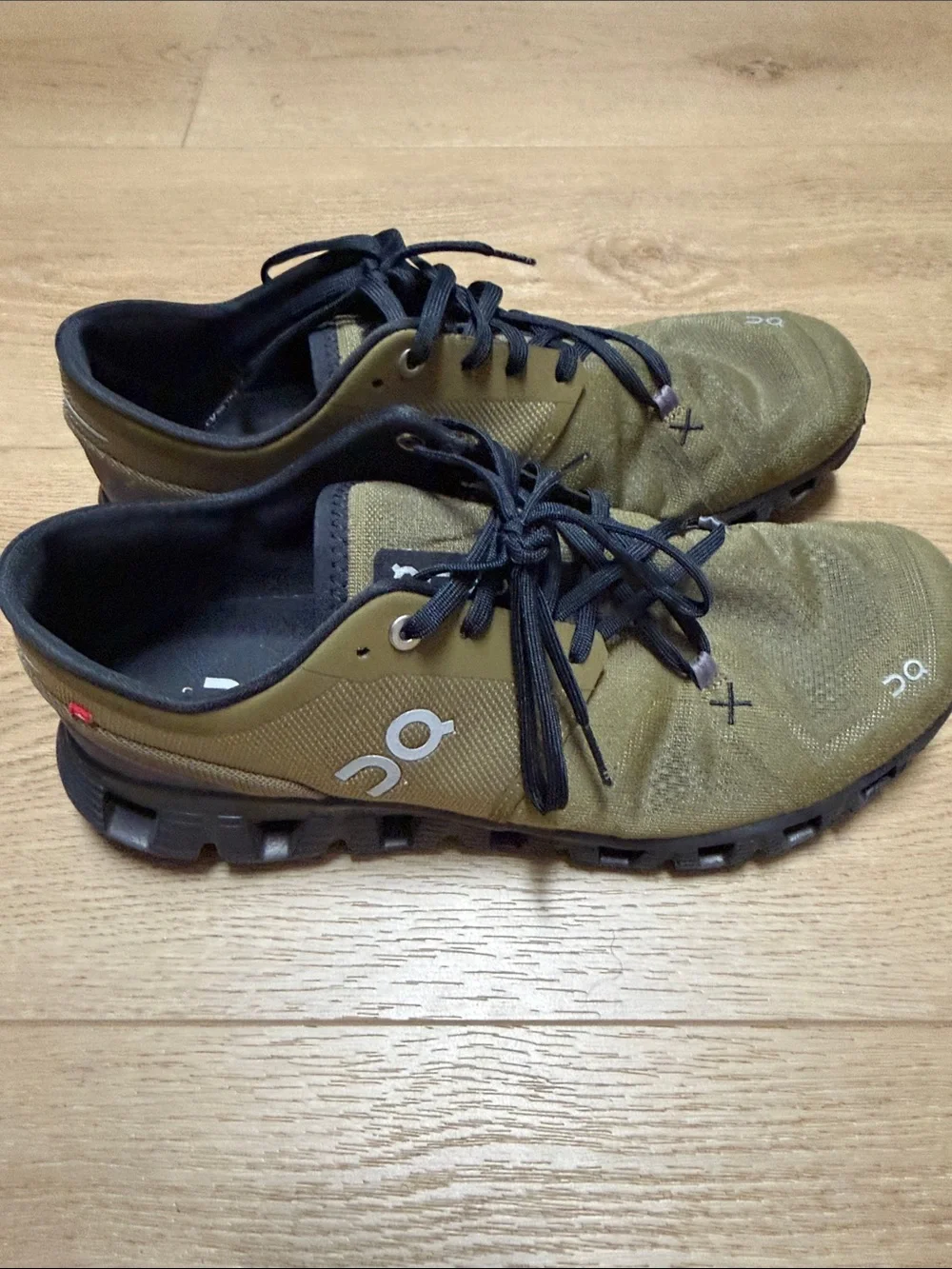 On Running Cloud X4 Men's Olive and Black Low-Profile Trainers